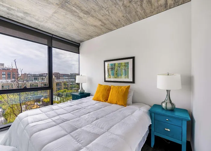 Appartamento New Sleek 2br - Perfect Blend Of Comfort & Style In