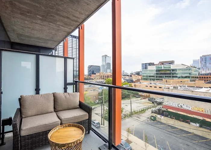 Appartamento New Sleek 2br - Perfect Blend Of Comfort & Style In