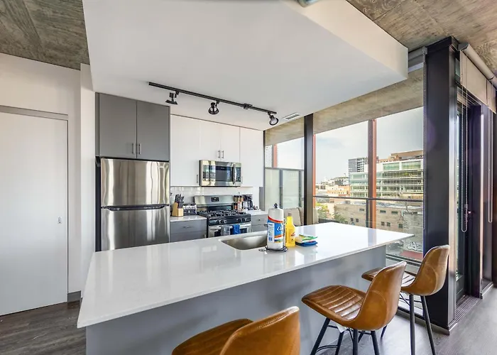 New Sleek 2br - Perfect Blend Of Comfort & Style In Appartamento
